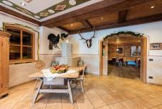 Hotel Hubertusstube - Rezeption, Bar und Stube